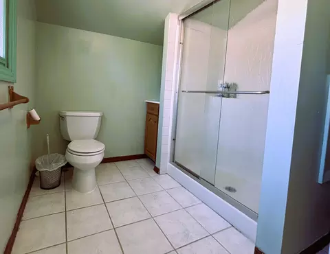 Bath - 300 Walter Ave, Delanco, NJ 08075 photo 3 of 3