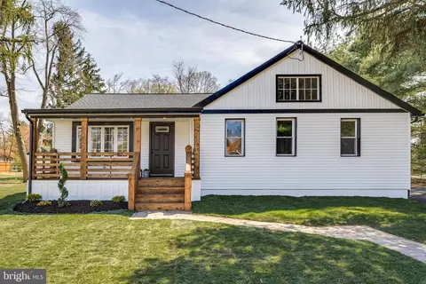 512 2nd St, Hainesport, NJ 08036