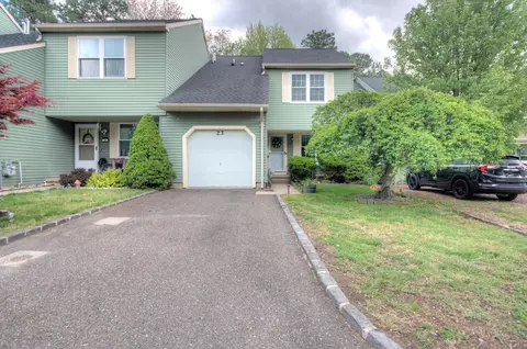 23 Partridge Ct, Marlton, NJ 08053