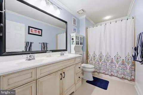 Bath - 406 Berkshire Way, Marlton, NJ 08053 photo 2 of 3