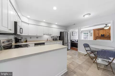 Kitchen - 406 Berkshire Way, Marlton, NJ 08053 photo 1 of 5