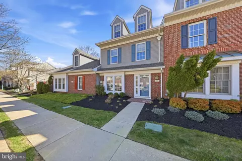 Exterior - 406 Berkshire Way, Marlton, NJ 08053 photo 2 of 6