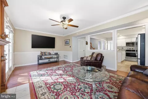 Entry Way - 406 Berkshire Way, Marlton, NJ 08053 photo 5 of 7