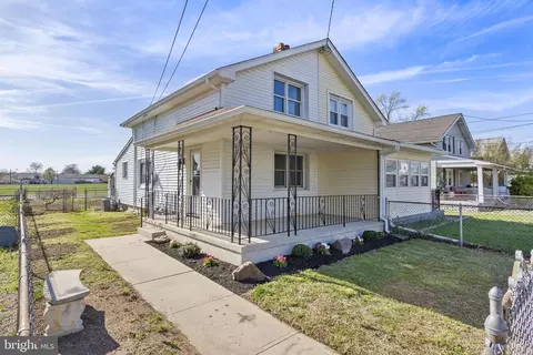 418 Hulme St, Burlington, NJ 08016