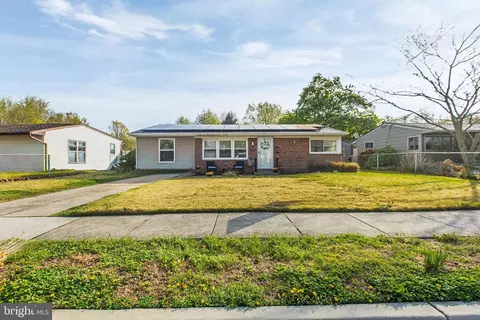 525 N Coles Ave, Maple Shade, NJ 08052