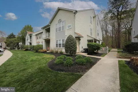 5005 Albridge Way # A, Mount Laurel, NJ 08054