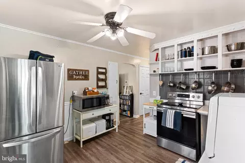 Kitchen - 19 Francis St, Wrightstown, NJ 08562 photo 1 of 2