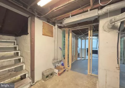 Entry Way - 19 Francis St, Wrightstown, NJ 08562 photo 3 of 6