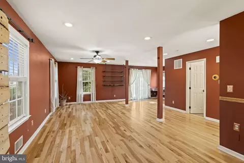 Living - 329 Maple Rd, Mount Laurel, NJ 08054 photo 3 of 6