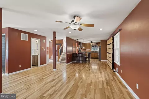 Living - 329 Maple Rd, Mount Laurel, NJ 08054 photo 1 of 6