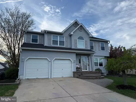 16 Whitehaven Dr, Lumberton, NJ 08048