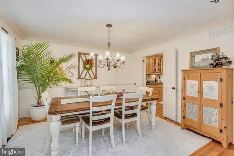 Dining - 36 Waltham Dr, Tabernacle, NJ 08088 photo 3 of 3