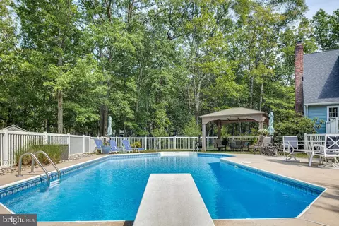 Exterior - 36 Waltham Dr, Tabernacle, NJ 08088 photo 10 of 14