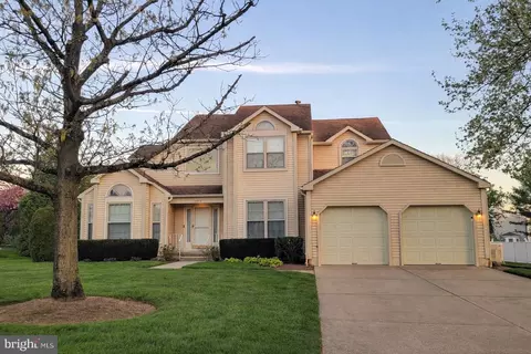 2203 Derby Dr, Cinnaminson, NJ 08077