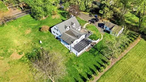1904 Ark Rd, Hainesport, NJ 08036