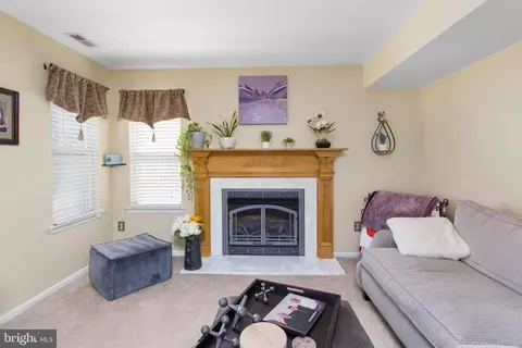 Living - 25 Springcress Dr, Delran, NJ 08075 photo 2 of 2