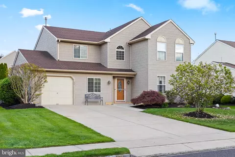 25 Springcress Dr, Delran, NJ 08075