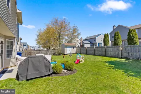 Exterior - 25 Springcress Dr, Delran, NJ 08075 photo 2 of 5