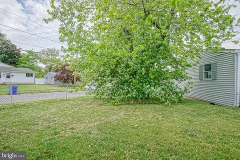 Exterior - 541 Windsor Ave, Maple Shade, NJ 08052 photo 3 of 3