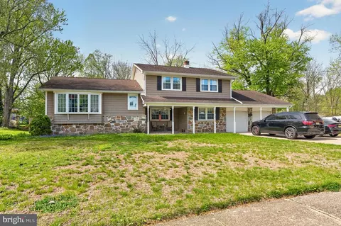 2803 Waterford Dr, Cinnaminson, NJ 08077