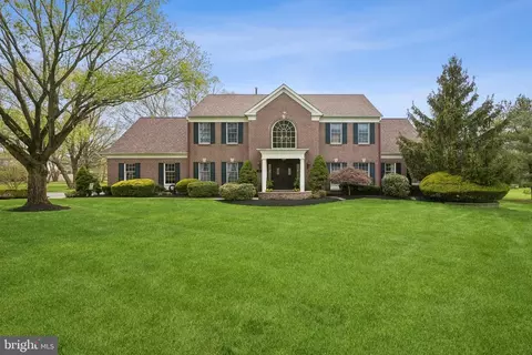 403 Providence Dr, Moorestown, NJ 08057