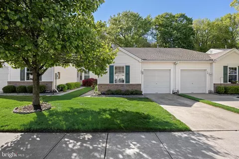 20 Peppergrass Dr N, Mount Laurel, NJ 08054