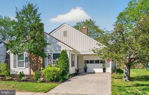 51 Marlborough Dr, Southampton, NJ 08088