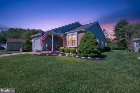 42 Falmouth Dr, Mount Laurel, NJ 08054