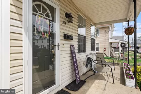 Exterior - 314 Washington St, Delanco, NJ 08075 photo 2 of 5