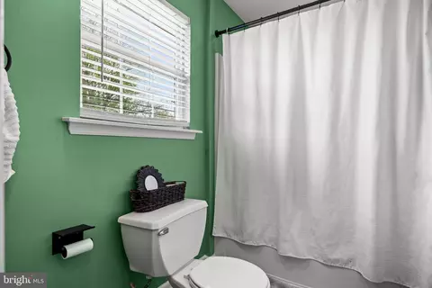 Bath - 314 Washington St, Delanco, NJ 08075 photo 1 of 1