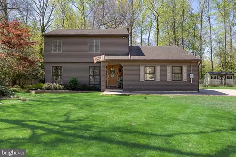8 Utah Trl, Medford, NJ 08055