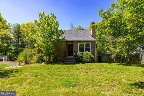 11 Mount Laurel Rd, Mount Laurel, NJ 08054
