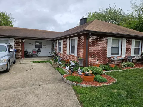 35 Pickwick Ln, Willingboro, NJ 08046