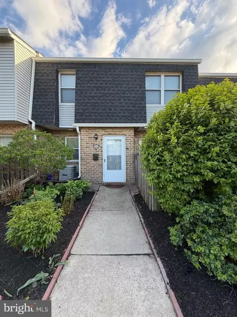 3049 Harbour Dr, Palmyra, NJ 08065