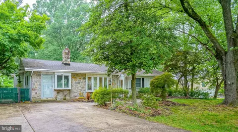 2313 Branch Pike, Cinnaminson, NJ 08077