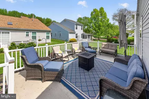 Exterior - 413 Aster Pl, Mount Laurel, NJ 08054 photo 5 of 5