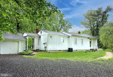 331 Bridgeboro Rd, Moorestown, NJ 08057
