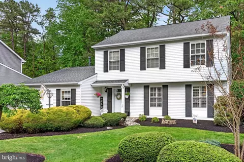 52 Masters Cir, Marlton, NJ 08053