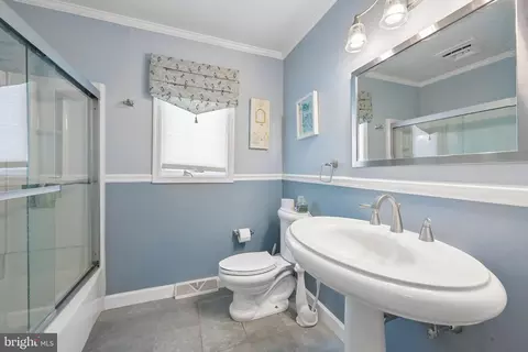 Bath - 901 2nd St, Delanco, NJ 08075 photo 1 of 2