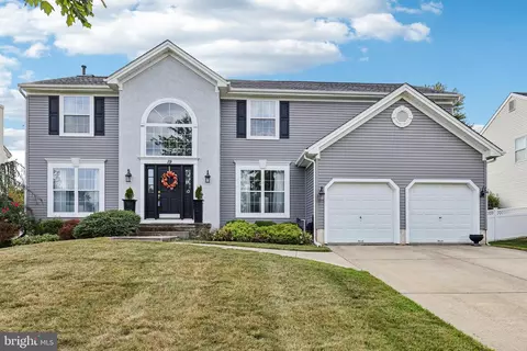 19 Annapolis Dr, Marlton, NJ 08053