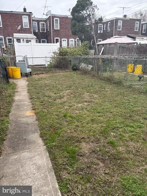 36 Amboy Ave, Roebling, NJ 08554 photo 9