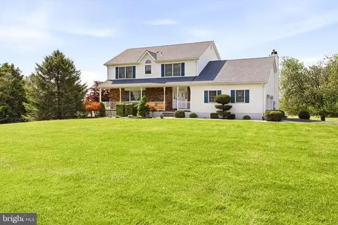 25446 Mount Pleasant Rd, Columbus, NJ 08022