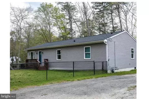 20 Columbine Ave, Browns Mills, NJ 08015