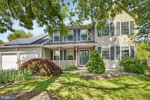 33 Klein Dr, Trenton, NJ 08620