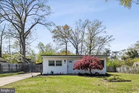 336 Larch Rd, Mount Laurel, NJ 08054