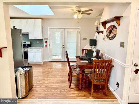 Entry Way - 280 Progress St, Riverside, NJ 08075 photo 5 of 7