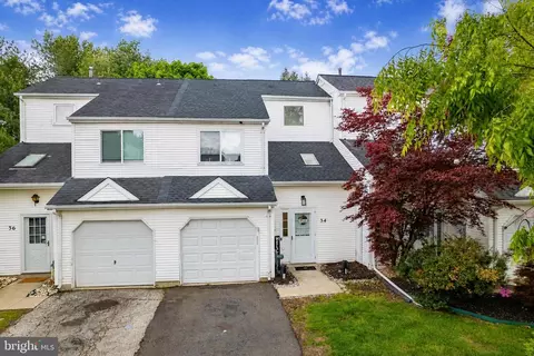 34 Saffron Dr, Lumberton, NJ 08048