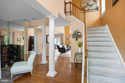 Entry Way - 9 Paddock Rd, Marlton, NJ 08053 photo 3 of 8