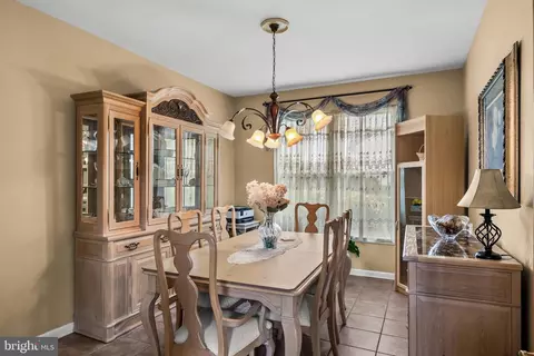 Dining - 9 Paddock Rd, Marlton, NJ 08053 photo 1 of 1