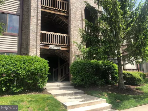 4206 A Aberdeen Dr, Mount Laurel, NJ 08054